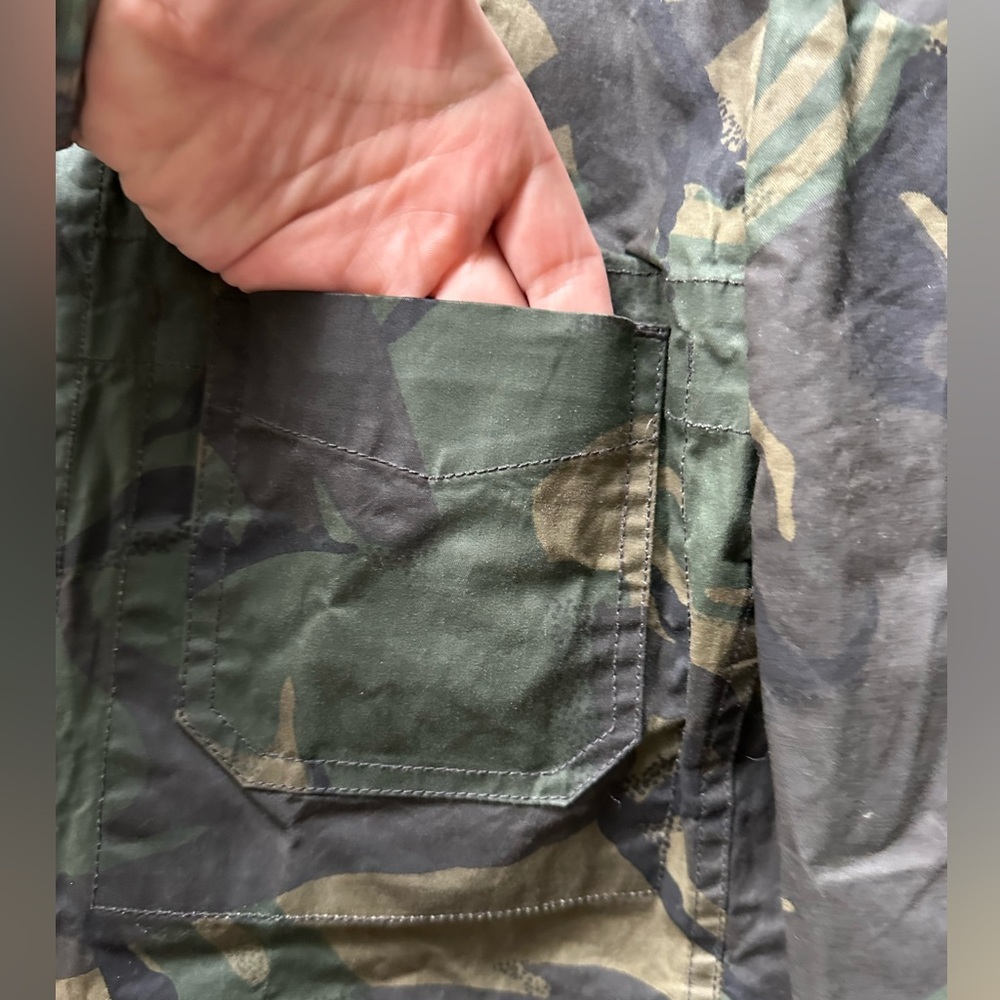 ALLSAINTS SPITALFIELDS Camo Wax Spurr Hardy Blazer XL EUC
3 pocket button down - Picture 9 of 11
